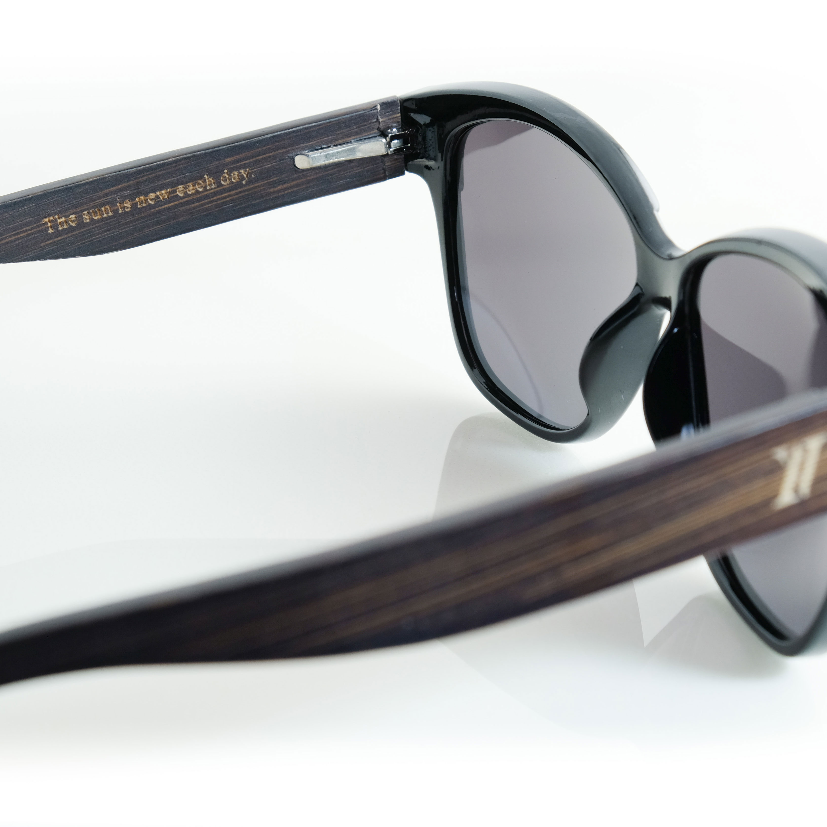 Bamboo sunglasses for men and women